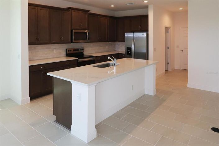 Image No.6-4 Bed Property for sale