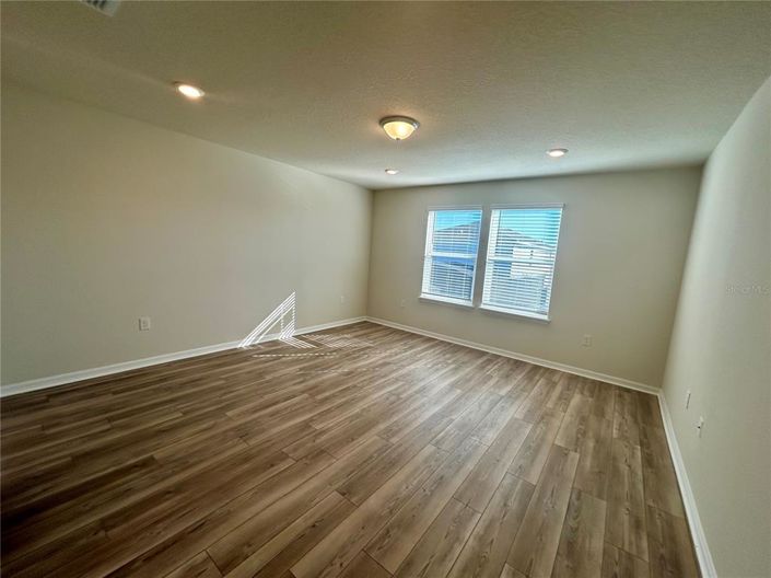 Image No.24-5 Bed Property for sale