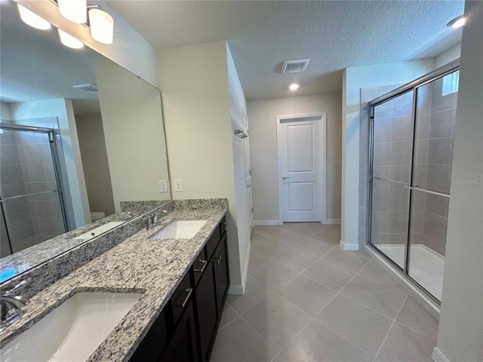 Image No.29-5 Bed Property for sale