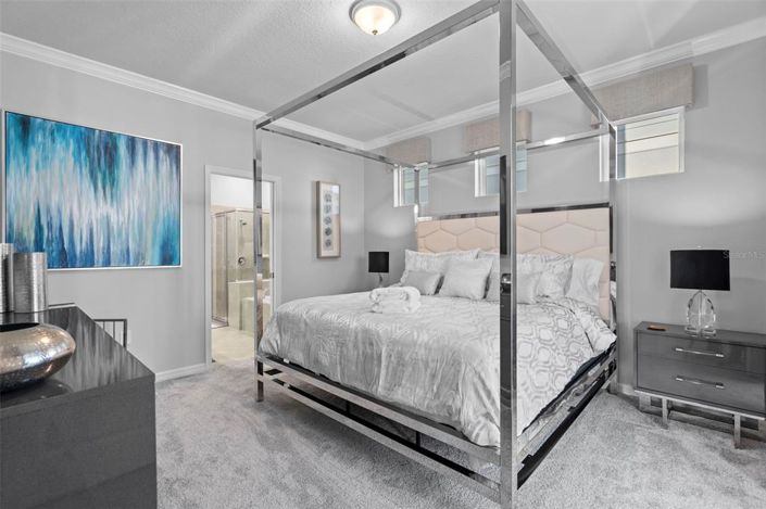 Image No.12-5 Bed Property for sale