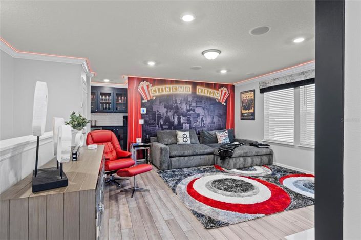 Image No.27-5 Bed Property for sale