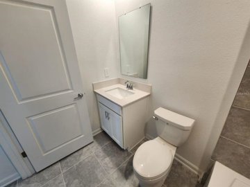 3854745b