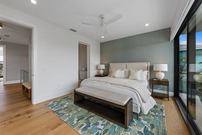 Image No.30-4 Bed Property for sale