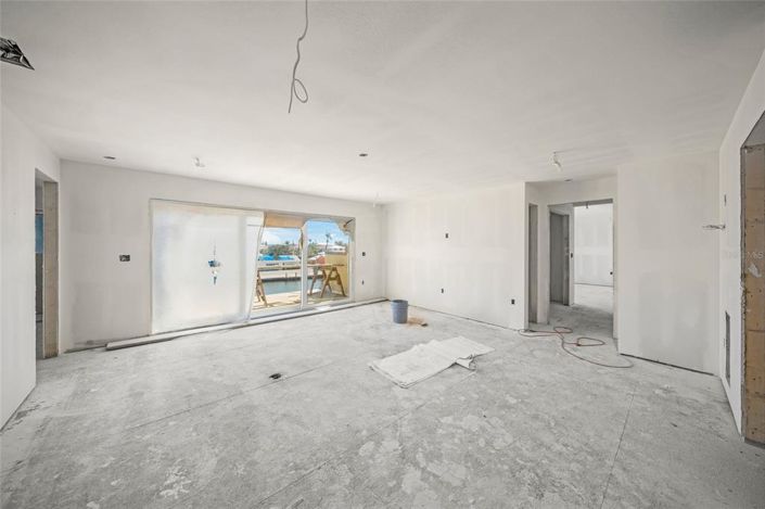 Image No.8-Propriété de 4 chambres à vendre à Holmes Beach