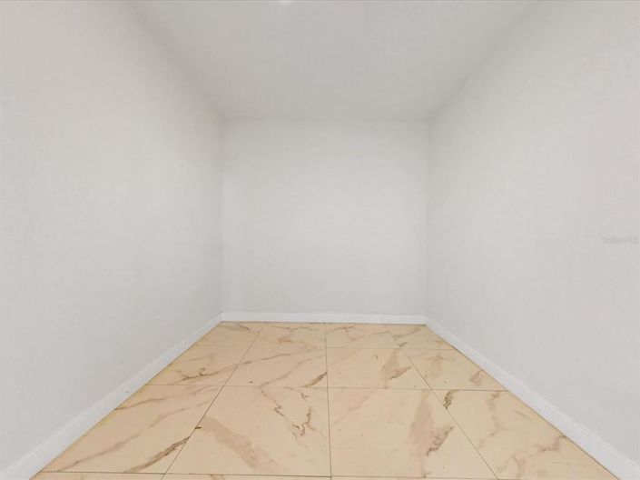 Image No.16-3 Bed Property for sale