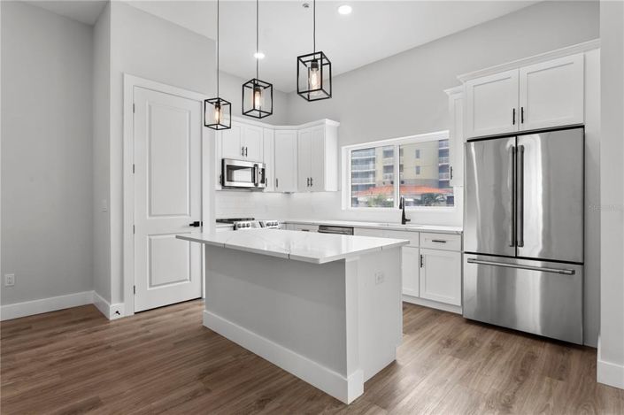 Image No.14-5 Bed Property for sale