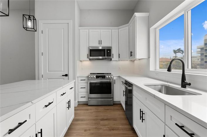 Image No.16-5 Bed Property for sale