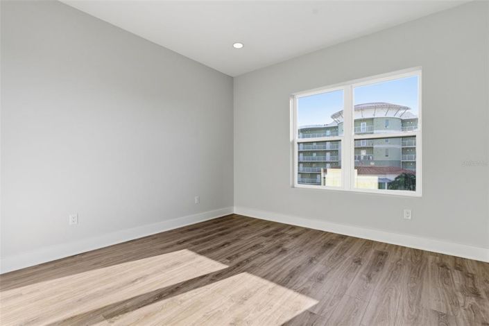 Image No.31-5 Bed Property for sale