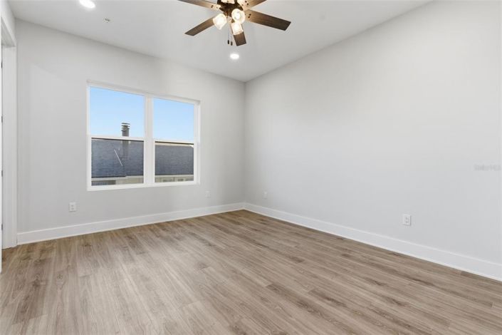 Image No.35-5 Bed Property for sale