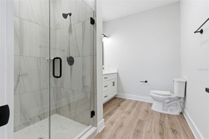 Image No.36-5 Bed Property for sale