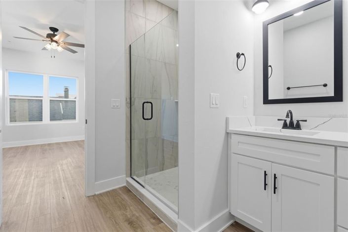 Image No.37-5 Bed Property for sale