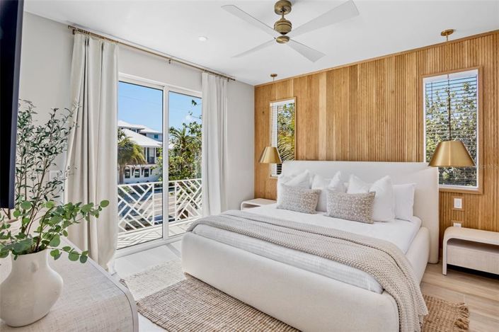 Image No.54-6 Bed Property for sale