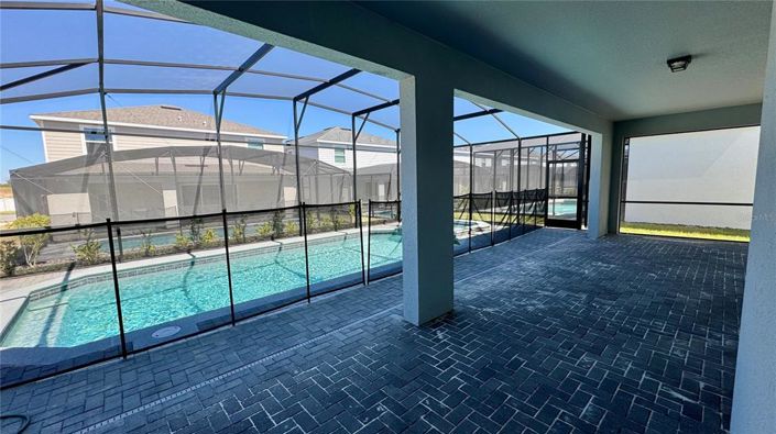 Image No.25-10 Bed Property for sale