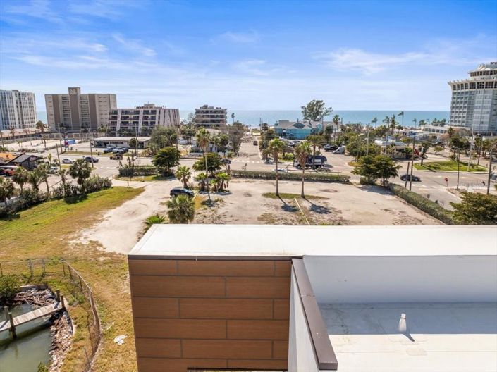 Image No.19-4 Bed Property for sale