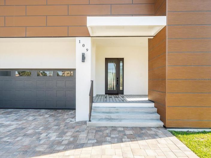 Image No.21-4 Bed Property for sale