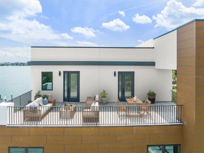 Image No.23-4 Bed Property for sale