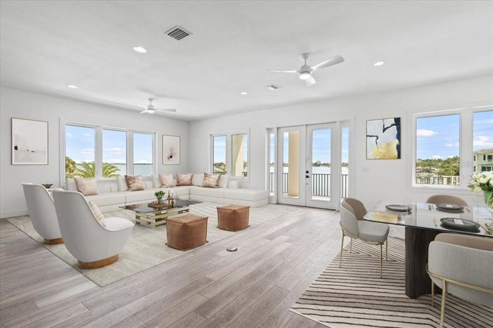 Image No.30-4 Bed Property for sale