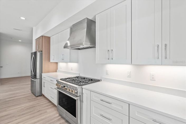 Image No.35-4 Bed Property for sale