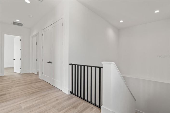 Image No.42-4 Bed Property for sale