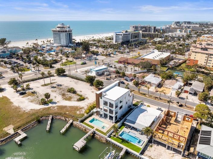 Image No.7-4 Bed Property for sale