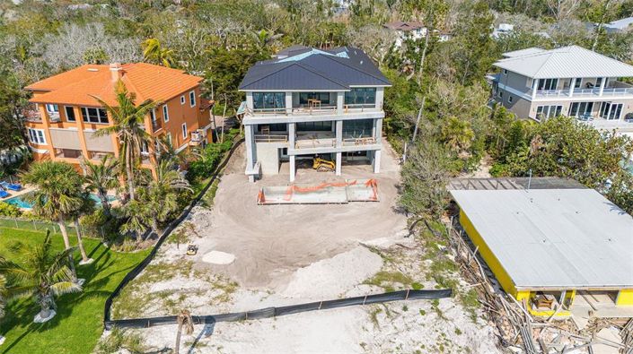 Image No.14-5 Bed Property for sale