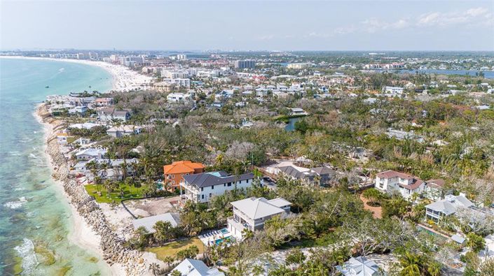 Image No.27-5 Bed Property for sale