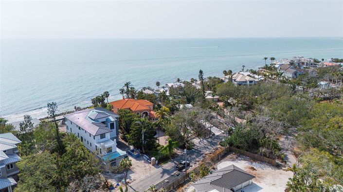 Image No.4-5 Bed Property for sale