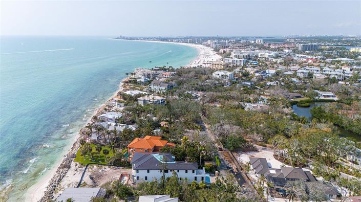 Image No.5-5 Bed Property for sale