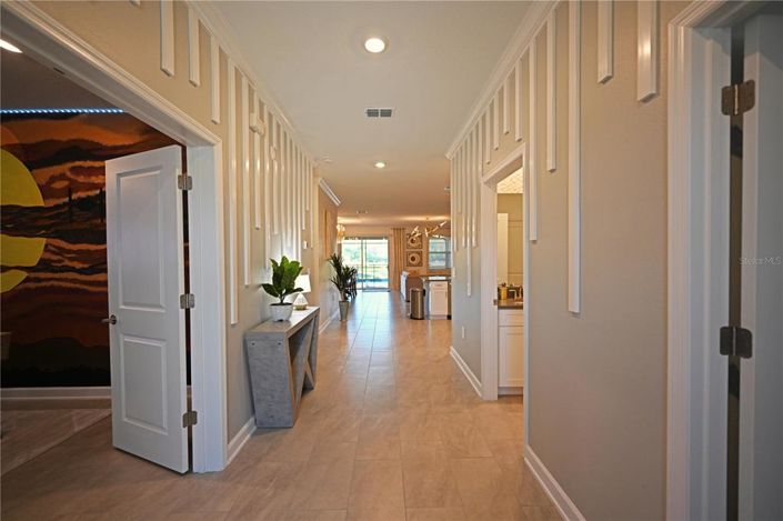 Image No.2-8 Bed Property for sale