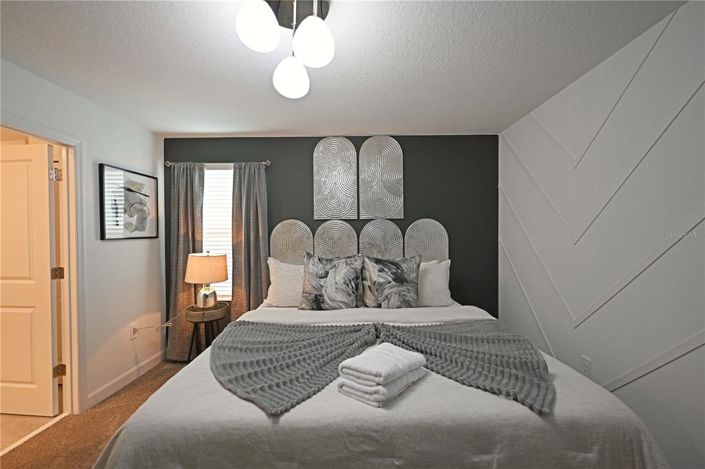 Image No.28-8 Bed Property for sale