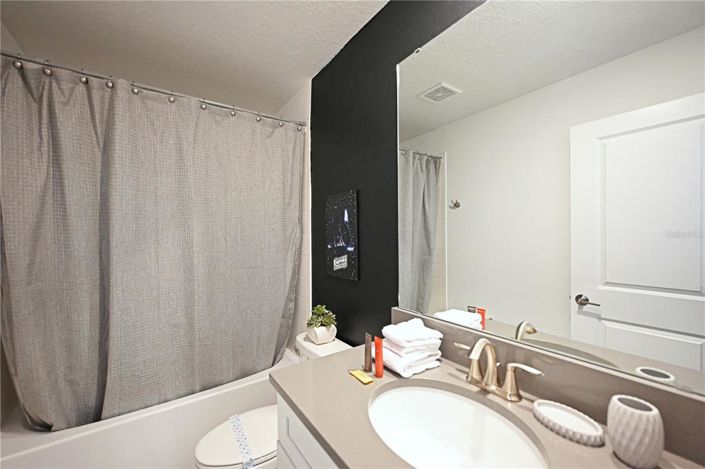 Image No.39-8 Bed Property for sale