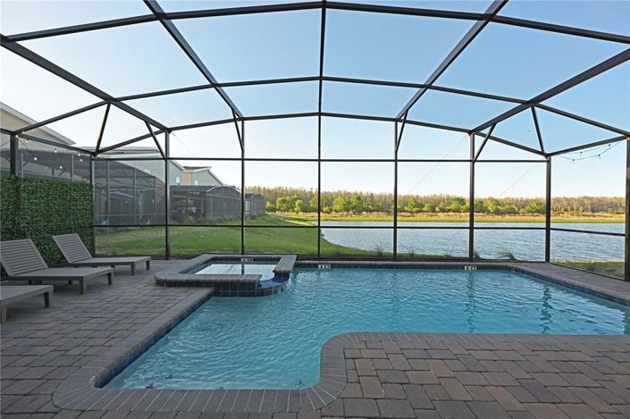 Image No.51-8 Bed Property for sale