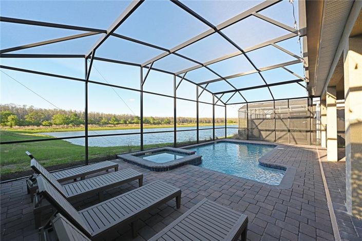 Image No.52-8 Bed Property for sale