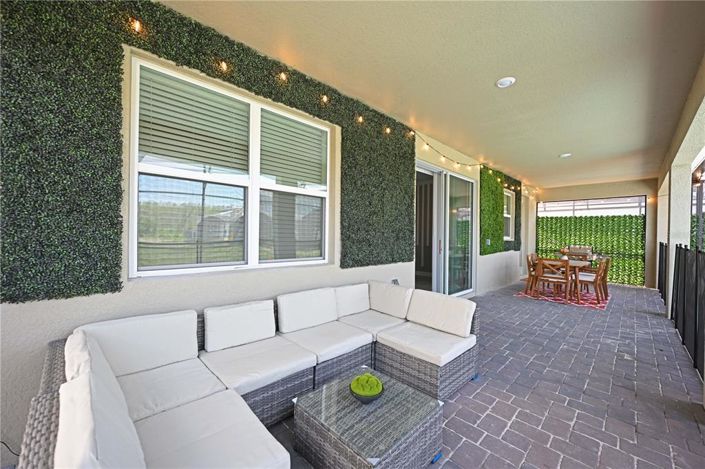 Image No.56-8 Bed Property for sale