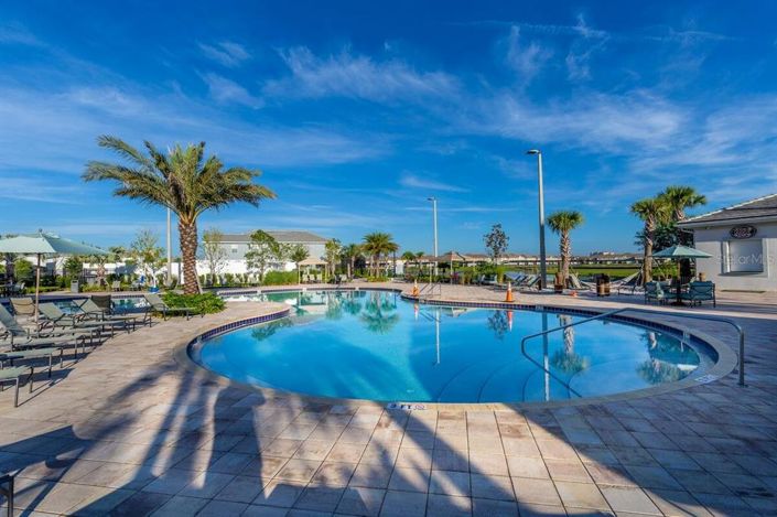 Image No.60-8 Bed Property for sale