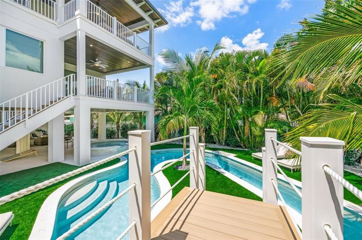 Image No.27-5 Bed Property for sale