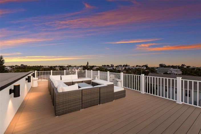 Image No.50-5 Bed Property for sale