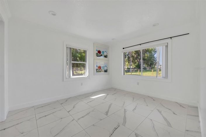 Image No.24-3 Bed Property for sale