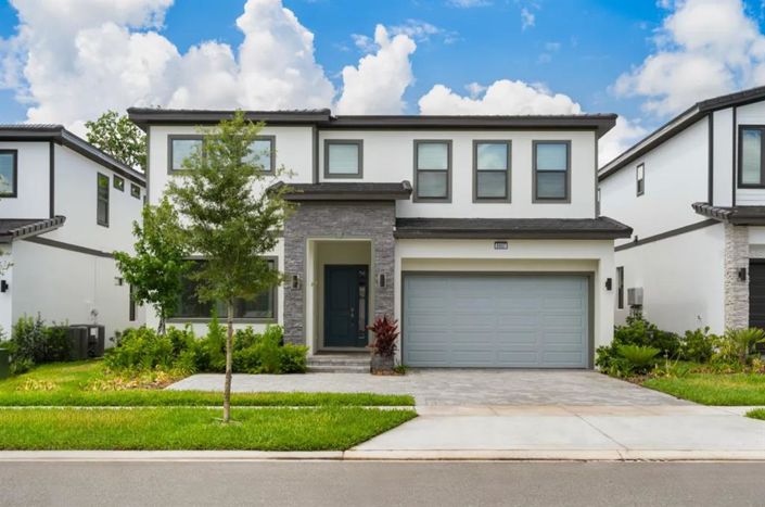 Image No.1-Propriété de 9 chambres à vendre à Orlando