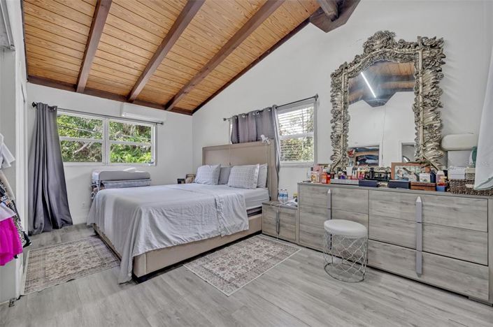 Image No.16-3 Bed Property for sale