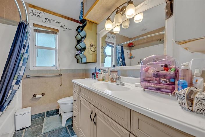 Image No.19-3 Bed Property for sale