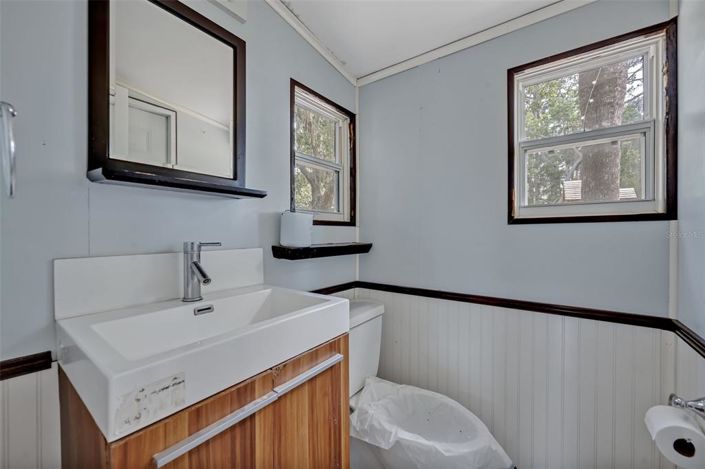 Image No.37-3 Bed Property for sale