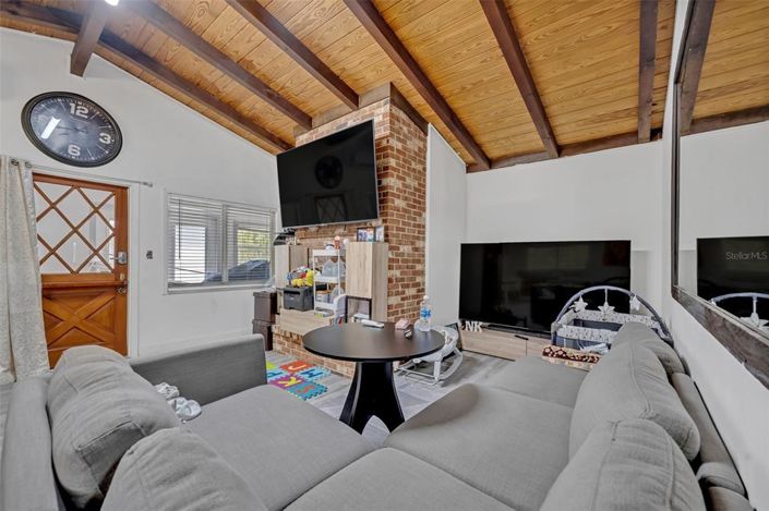 Image No.9-3 Bed Property for sale