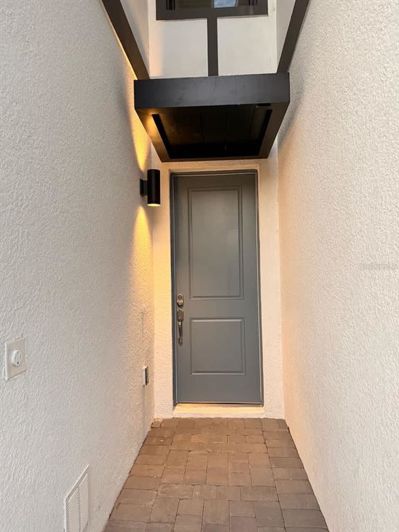 Image No.2-5 Bed Townhouse for sale