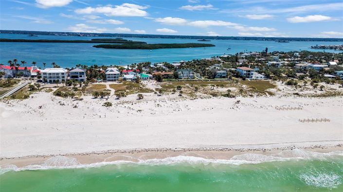 Image No.14-6 Bed Property for sale