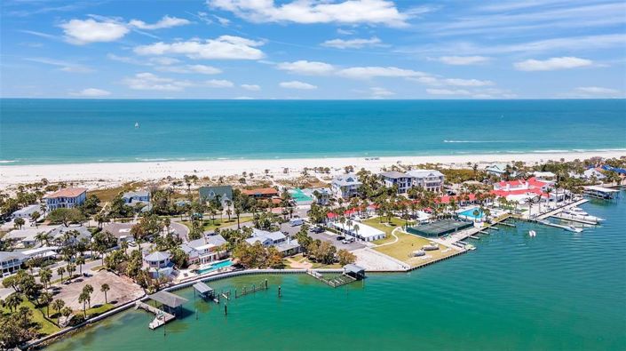 Image No.15-6 Bed Property for sale