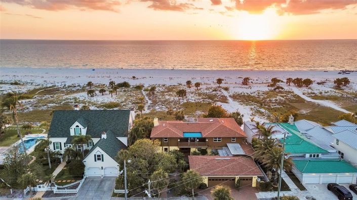 Image No.23-6 Bed Property for sale