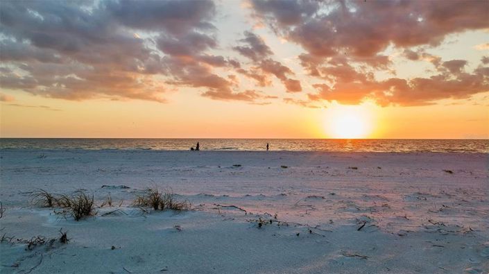 Image No.33-6 Bed Property for sale