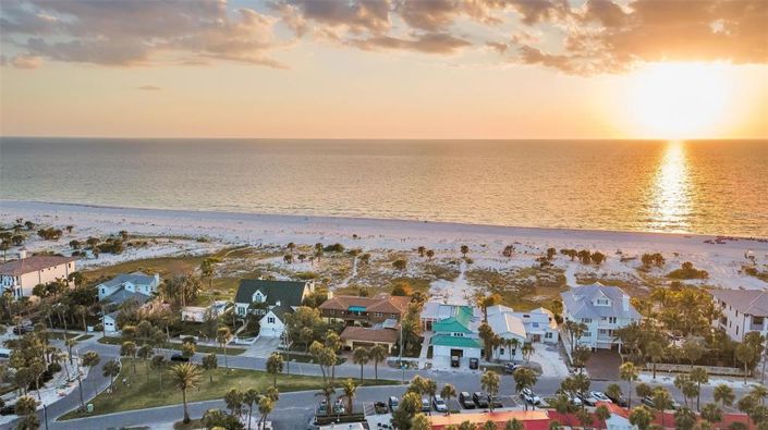 Image No.37-6 Bed Property for sale