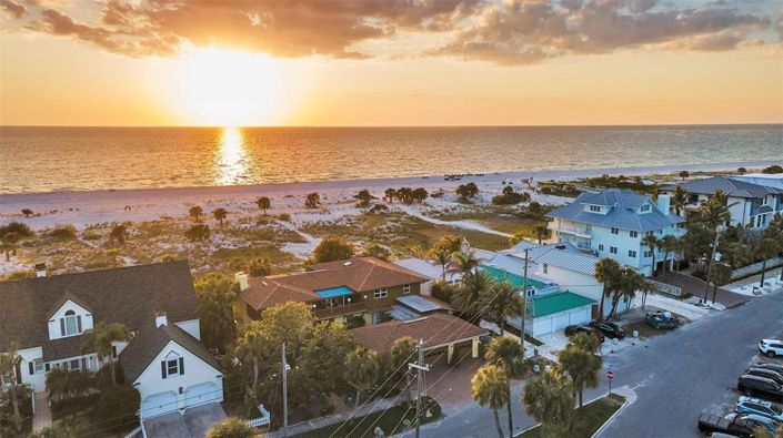 Image No.39-6 Bed Property for sale